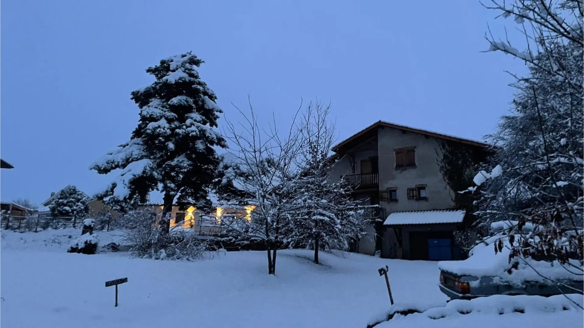 Appartement Dans Maison Brié-et-Angonnes